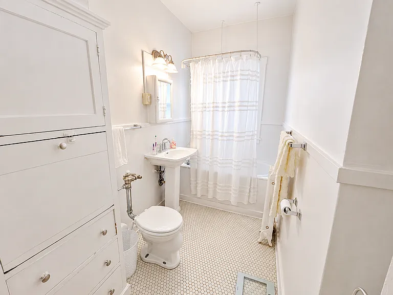 3129 Aldrich Ave S #6 — Photo 12