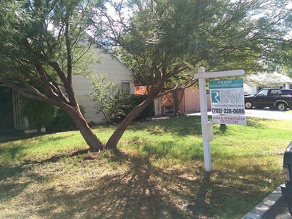 3rd image of 1070 Bracken Ave