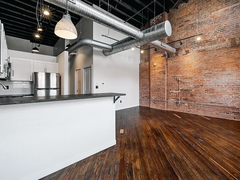 420 Main St #H — Photo 6