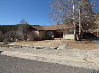 328 S 8th St, Raton, NM 87740