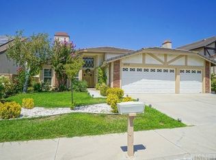20733 Satinwood Dr, Santa Clarita, CA 91350