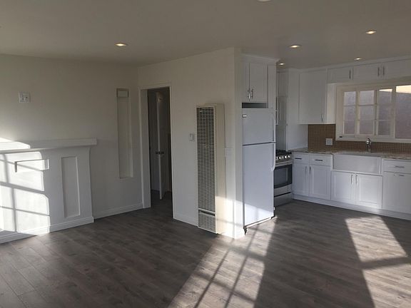 4th image of 5251 E Ocean Blvd Floor 2