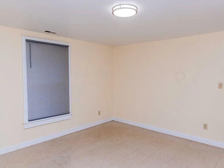 2301 Judge Ln — Photo 16