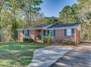 5 Milford Ln, Greenville, SC 29605