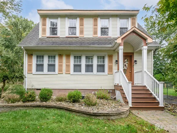 125-127 Princeton Ln, Plainfield, NJ 07063