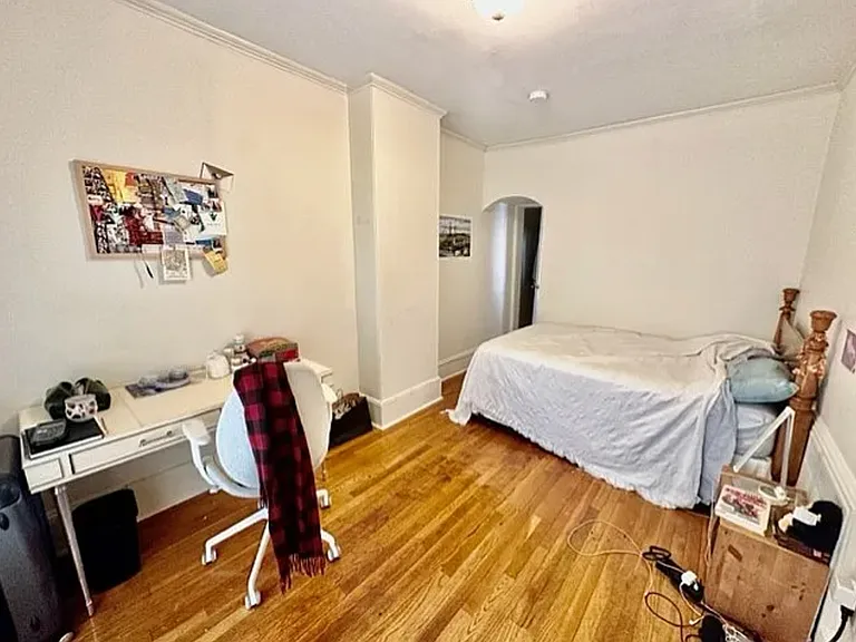 912 Beacon St #2 — Photo 11