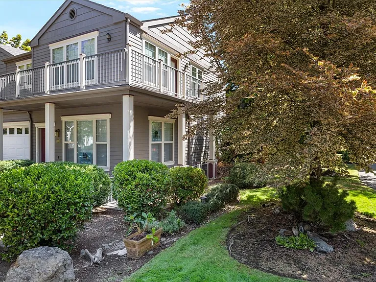 100 Jackson Creek Dr — Photo 3