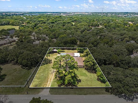 2nd image of 3180 Southlake Park Dr
