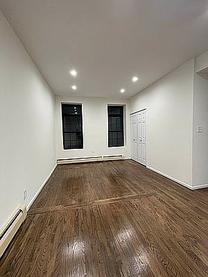 3rd image of 2049 2nd Ave #4C