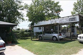 5th image of 1005 Waters Edge Dr