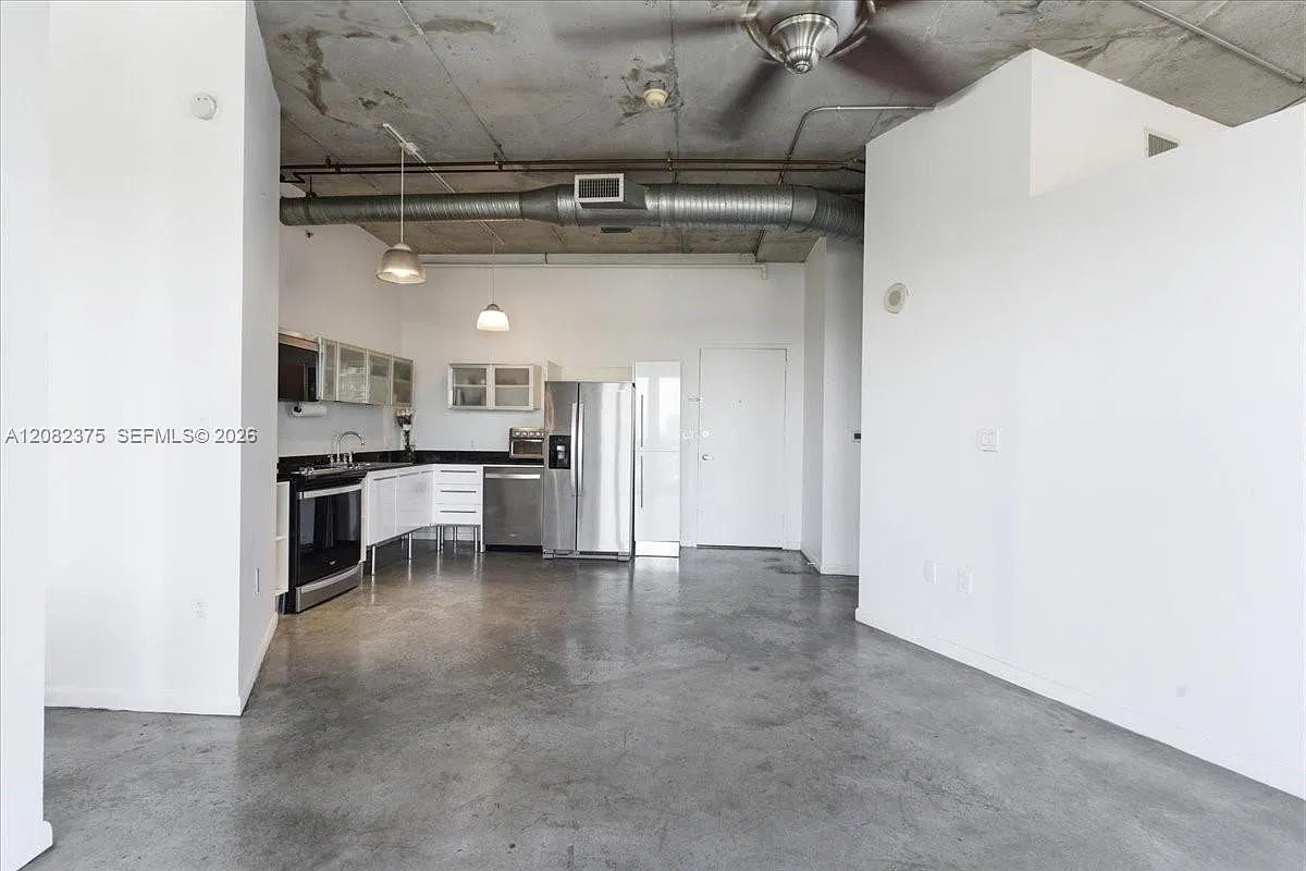 Neo Condo — Photo 4