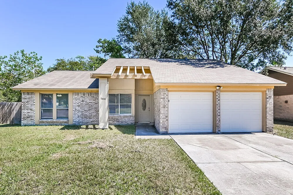 3 bed, 2.0 bath, 1612 sqft, $1,825 — Photo 1
