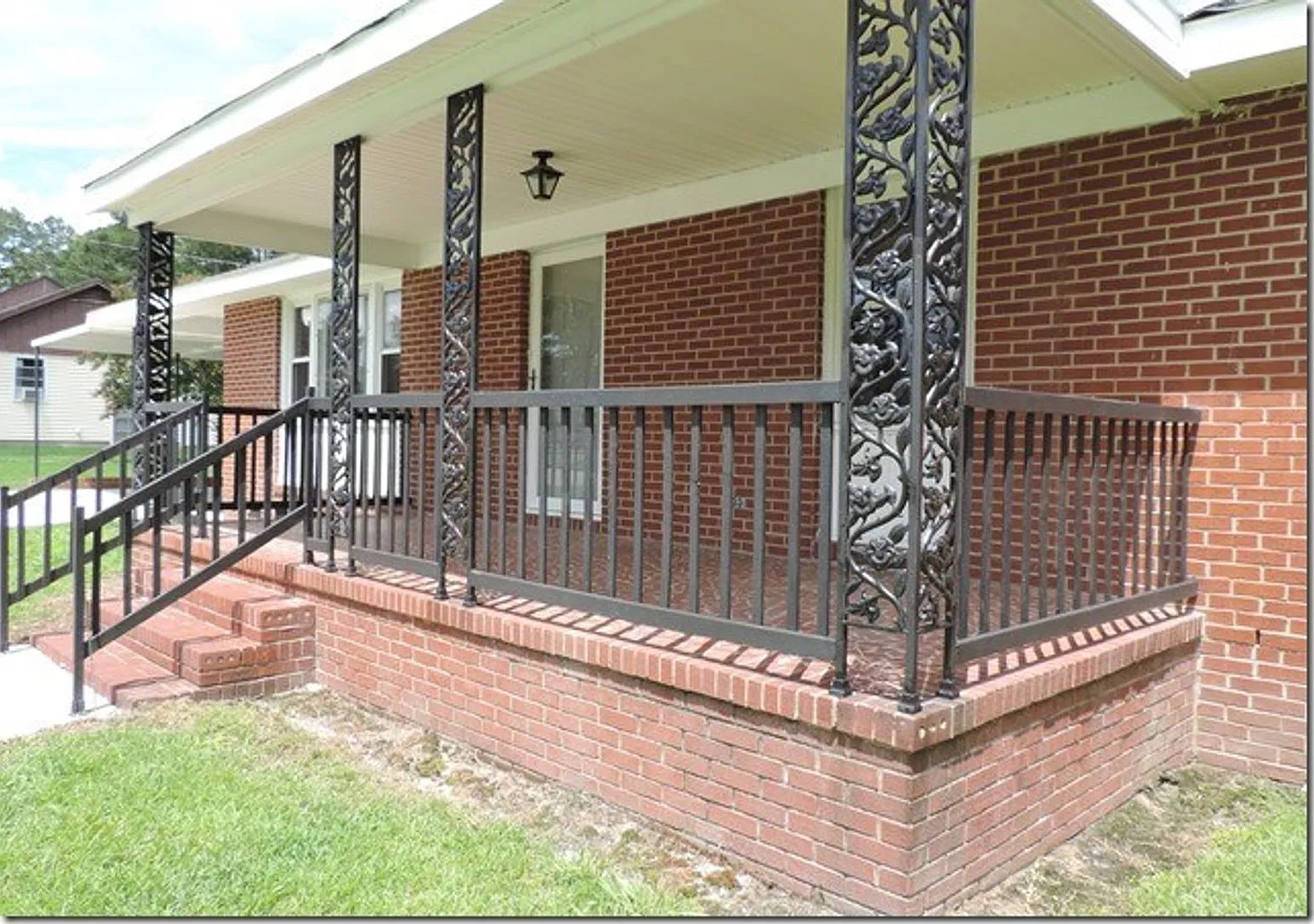 2223 Imperial Avenue — Photo 3