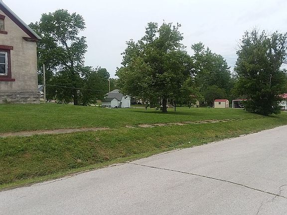 2nd image of 2503 Lulu St