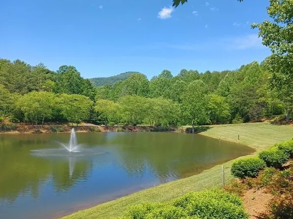106 Cornell Cir, Lake Lure, NC 28746
