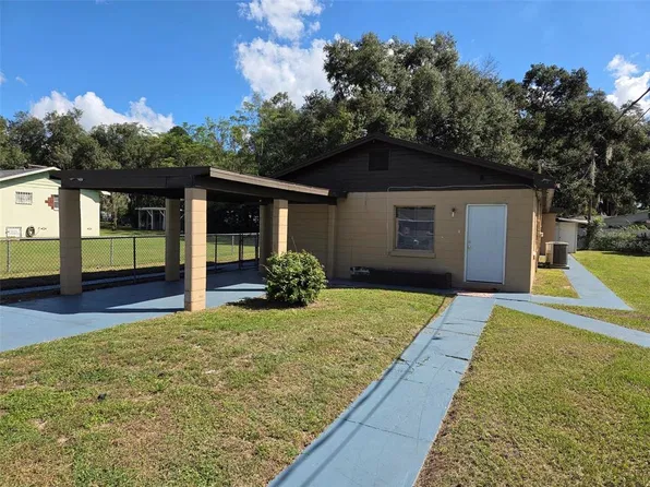 14312 1st St, Dade City, FL 33525