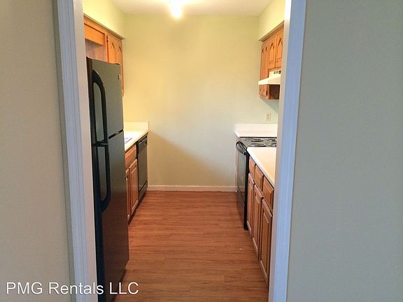 2nd image of 418 Brannen Dr APT 1