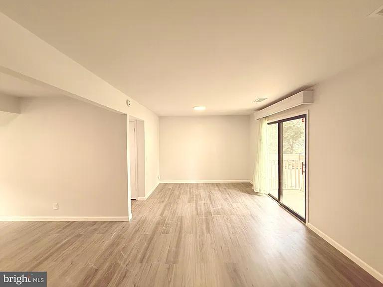 2400 Glengyle Dr #265 — Photo 6