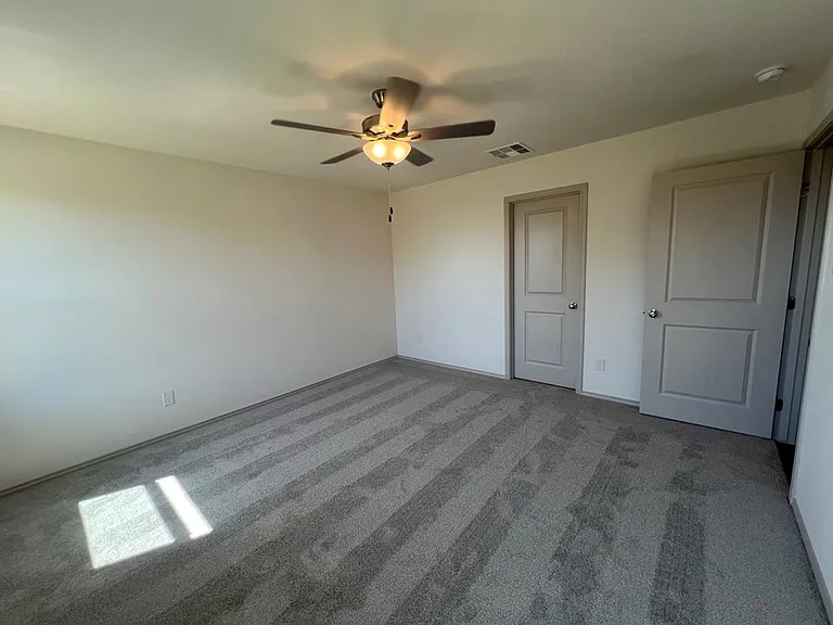 2613 Crescent Pl #1103 — Photo 24