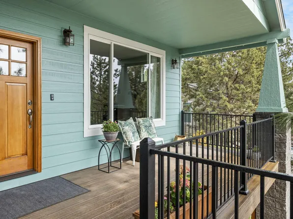 2230 NW Torrey Pines Dr, Bend, OR 97703