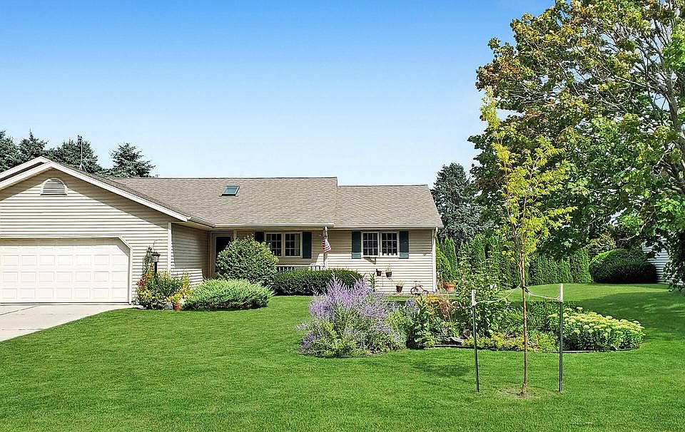 1st image of 4917 Grey Fox DRIVE