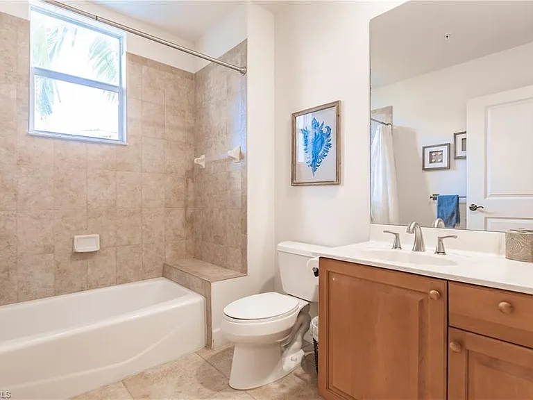 572 11th Ave S #2 — Photo 12