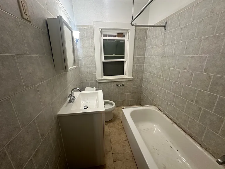 68 Sagamore Ave #2 — Photo 5