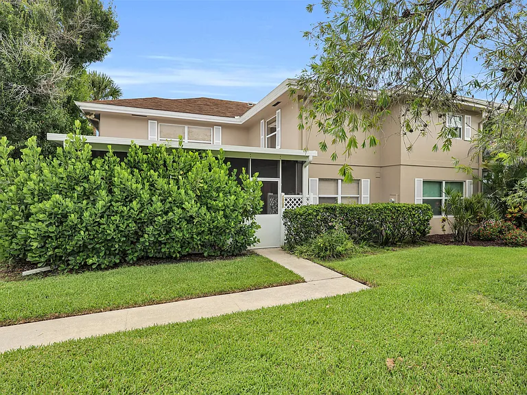3513 SW Sunset Trace Cir — Photo 1