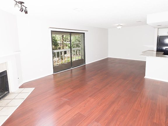 5th image of 746 Brentwood Pl SE