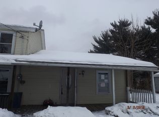 59 Locust Ave, Mary D, PA 17952