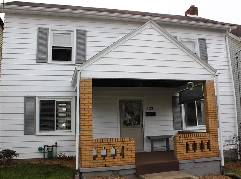 623 9th St photo 1