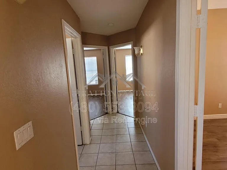 6714 W Wahalla Ln — Photo 13
