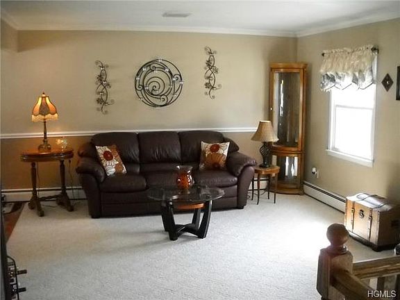 5th image of 3216 Wharton Dr