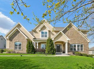 N55W20970 Carters Crossing CIRCLE, Menomonee Falls, WI 53051