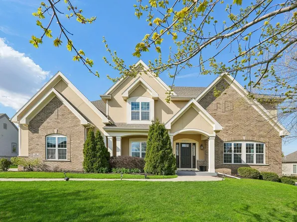 N55W20970 Carters Crossing CIRCLE, Menomonee Falls, WI 53051