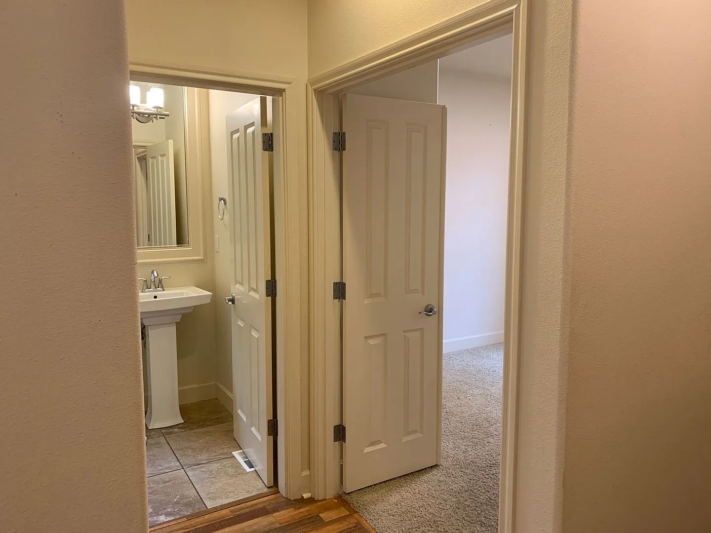 Beautiful 4 BD | 3 BA Single-Family Home | Arbor Community in Beaverton | Corner Lot — Photo 3