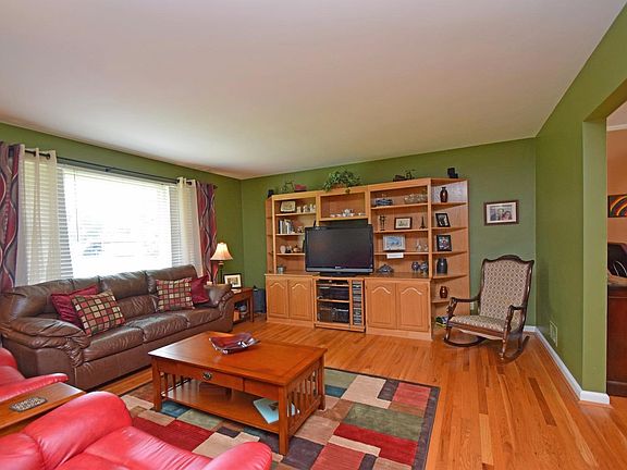 2nd image of 4293 Milaine Dr
