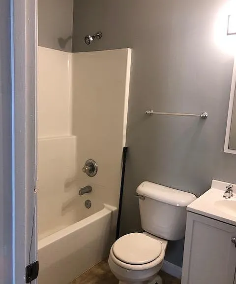 3317 Chaucer Dr — Photo 6