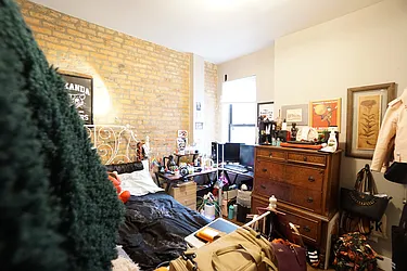 Rented by Rennit Inc.