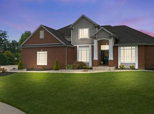 16013 Leazer Cv, Huntertown, IN 46748
