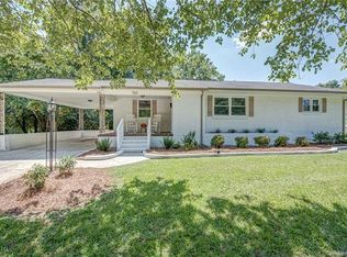 700 Hawthorne St, Cherryville, NC 28021