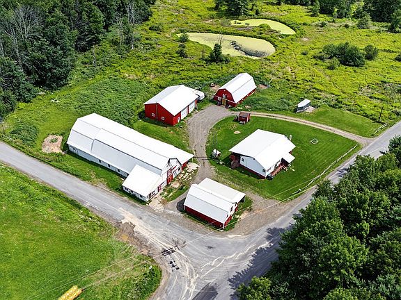 3rd image of 2243 County Highway 8