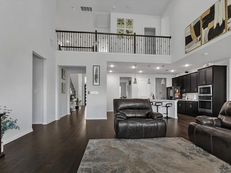 2517 Cappelle Way — Photo 14