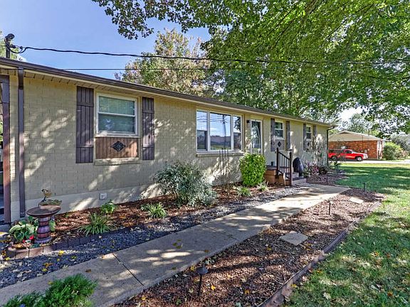 2nd image of 1001 Hazelwood Dr