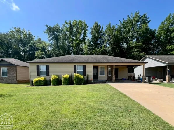 600 Elizabeth Dr, Paragould, AR 72450