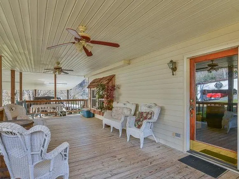 492 Olinger Dr — Photo 27
