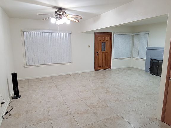 2nd image of 704 E Palmer Ave