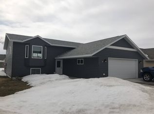 703 Preserve Place Rd, Bottineau, ND 58318