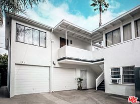322 Huntley Dr, Los Angeles, CA