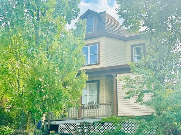 35 Maytide St, Pittsburgh, PA 15227